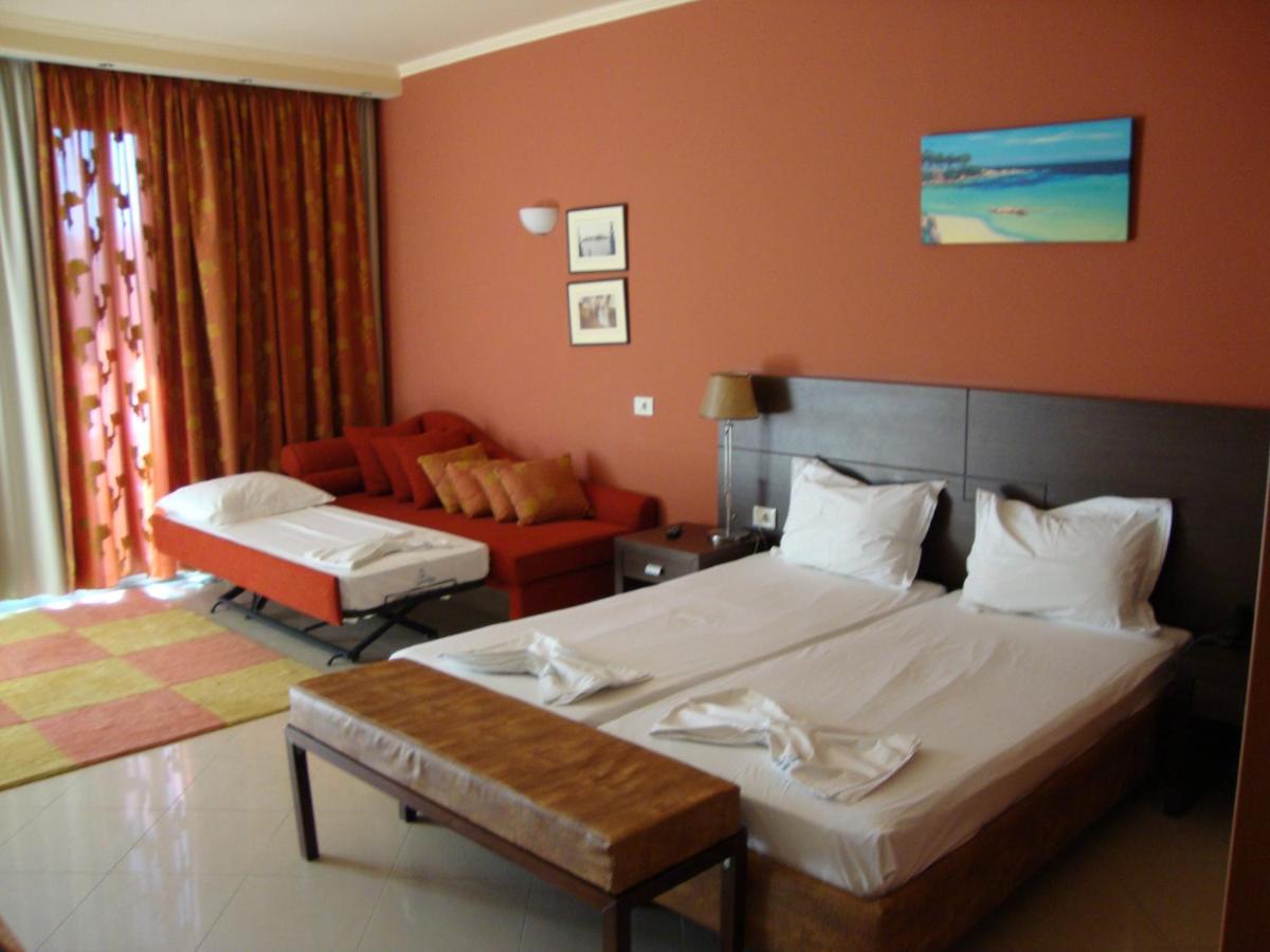 Captain Stavros Hotel นีดรี ภายนอก รูปภาพ