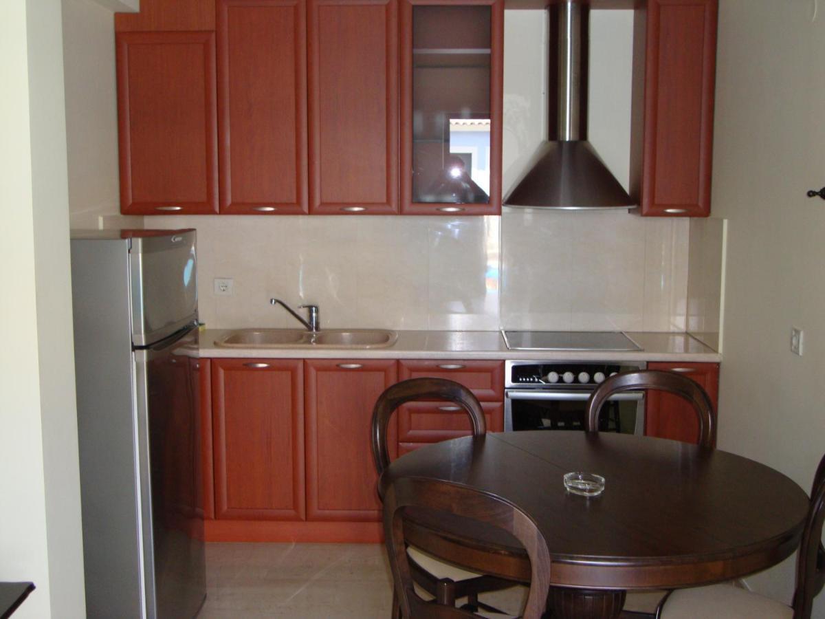 Captain Stavros Hotel นีดรี ภายนอก รูปภาพ