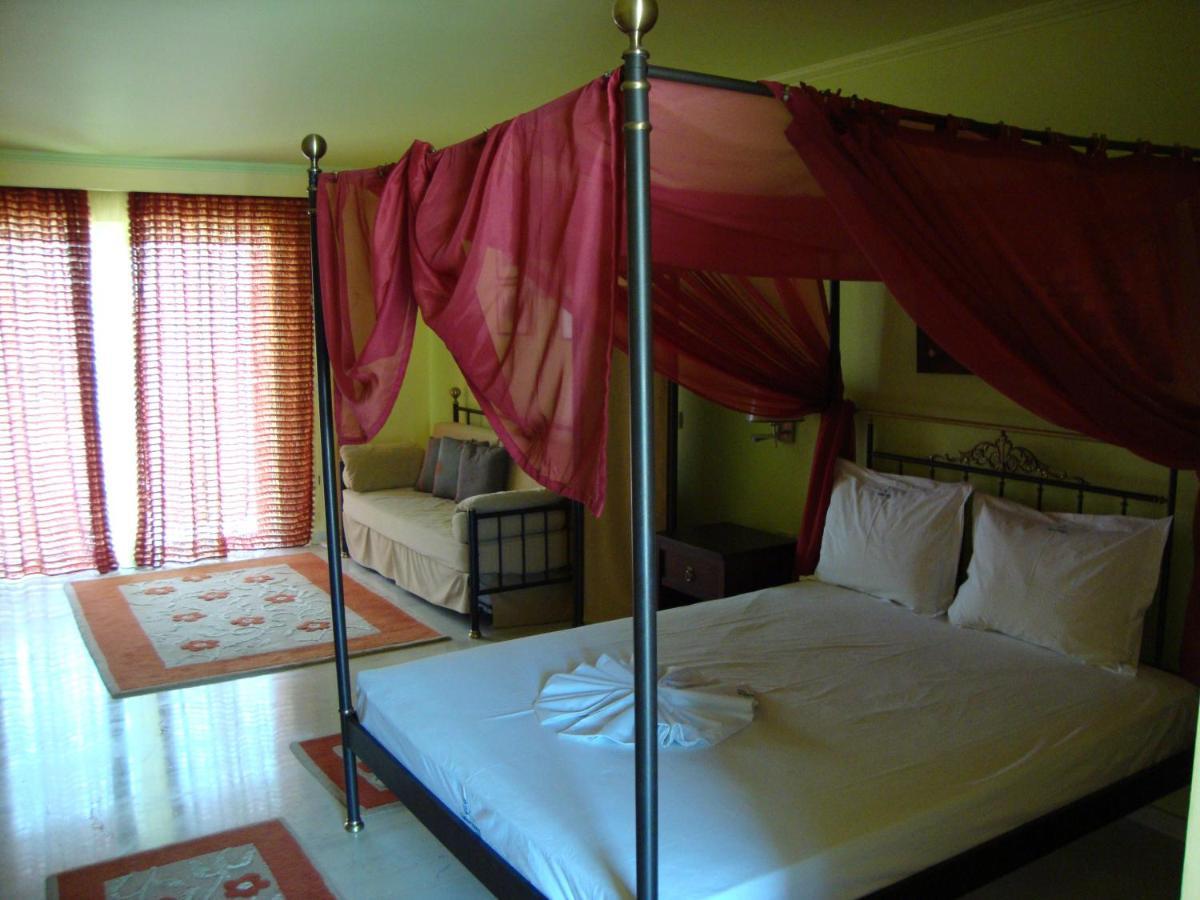 Captain Stavros Hotel นีดรี ภายนอก รูปภาพ