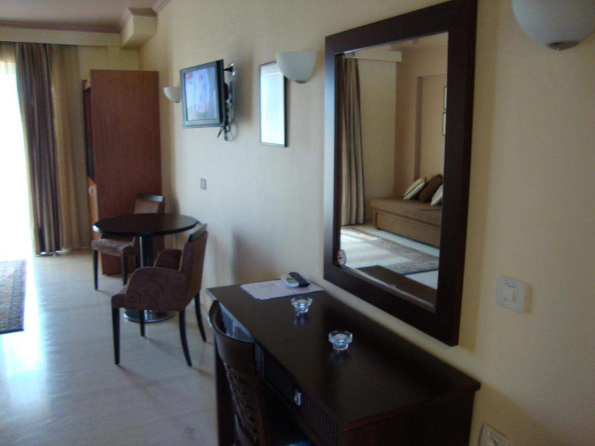 Captain Stavros Hotel นีดรี ภายนอก รูปภาพ